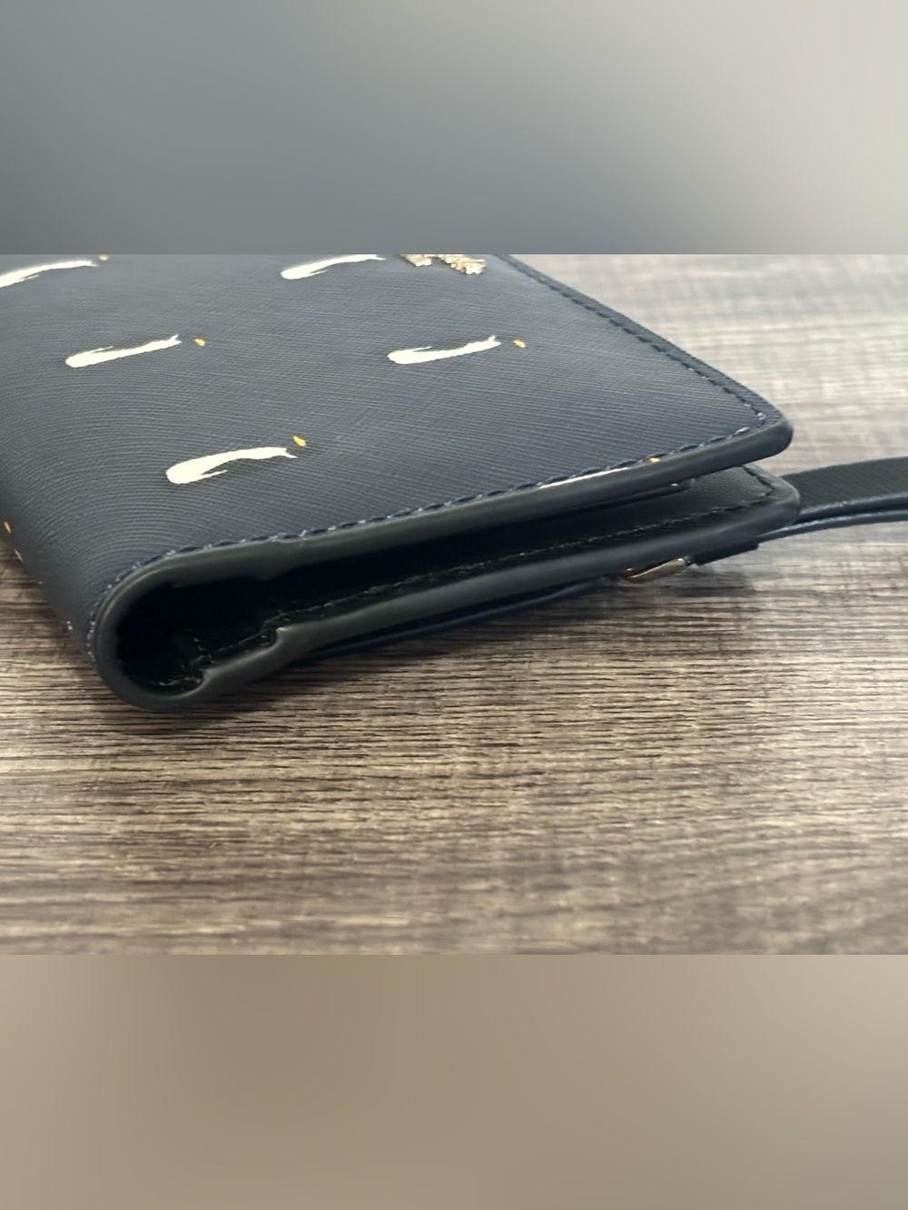 Kate Spade New York Cameron Penguin 🐧 Large Slim Bifold Wallet - Picture 4 of 11